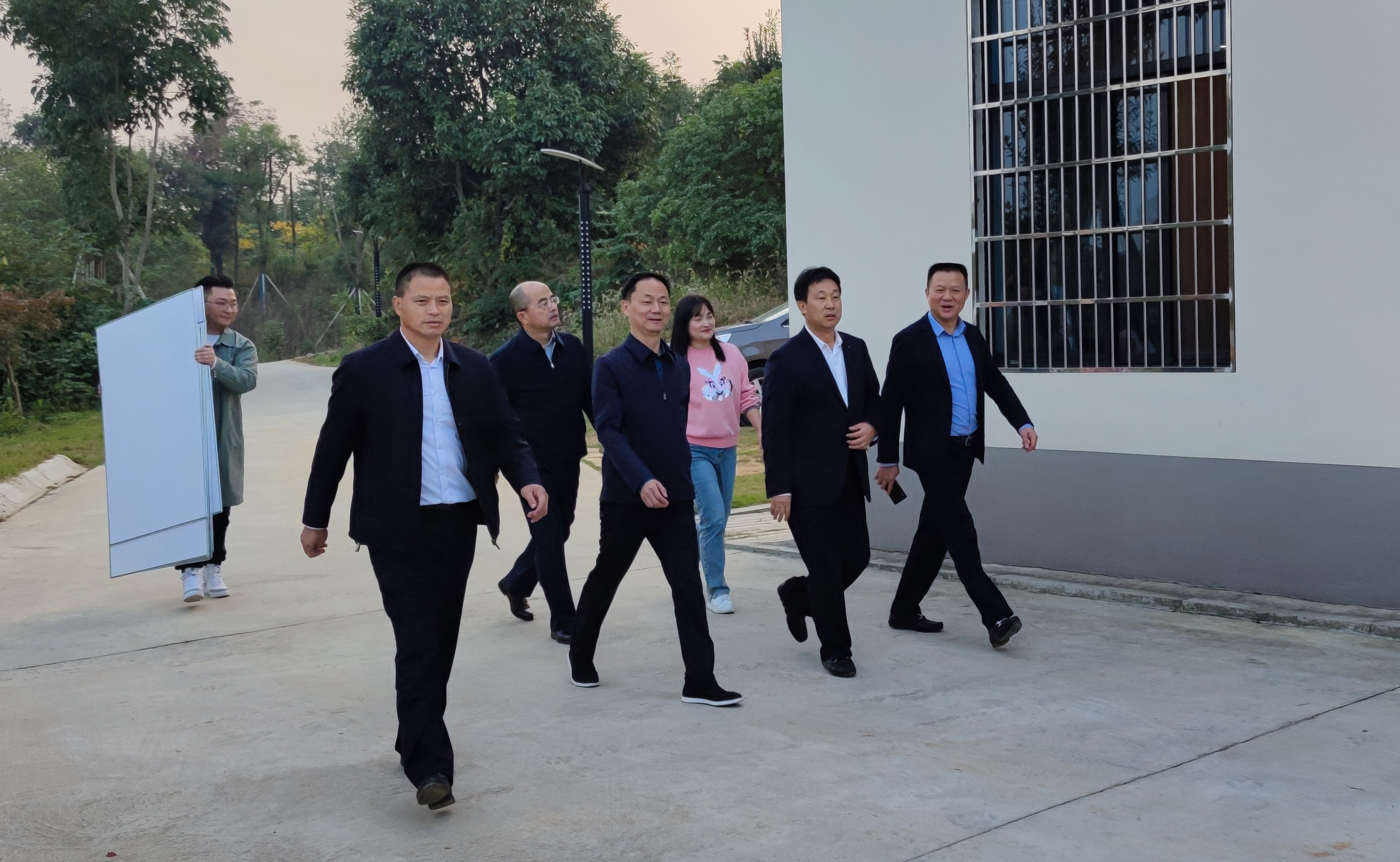 微信图片_20201027113902.jpg 微信图片_20201027113902.jpg