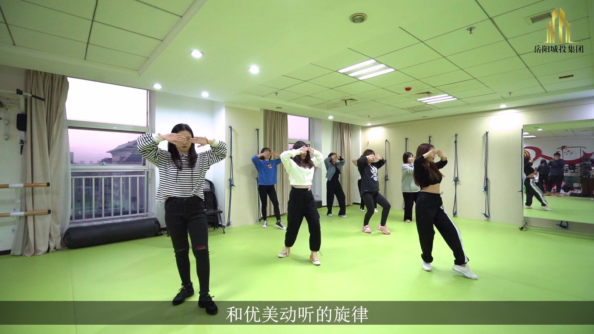 工会舞蹈活动成品_Moment.jpg 工会舞蹈活动成品_Moment.jpg